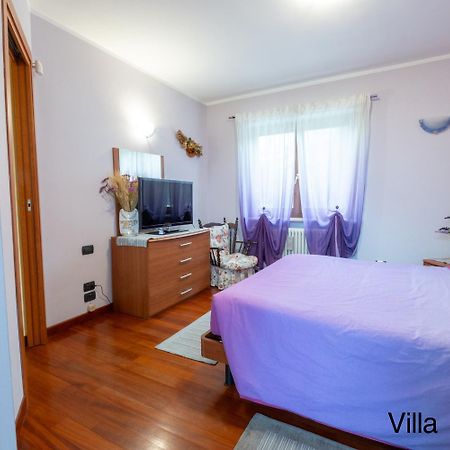 アオスタCasa Tipica Valdostanaアパートメント エクステリア 写真