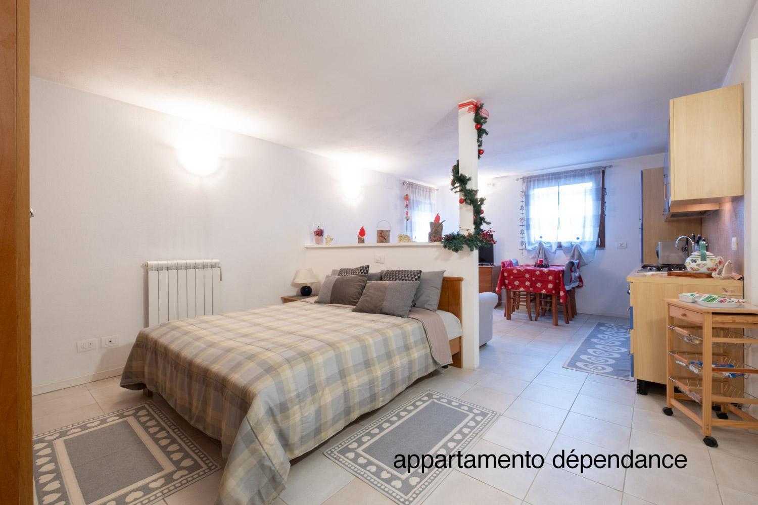 アオスタCasa Tipica Valdostanaアパートメント エクステリア 写真