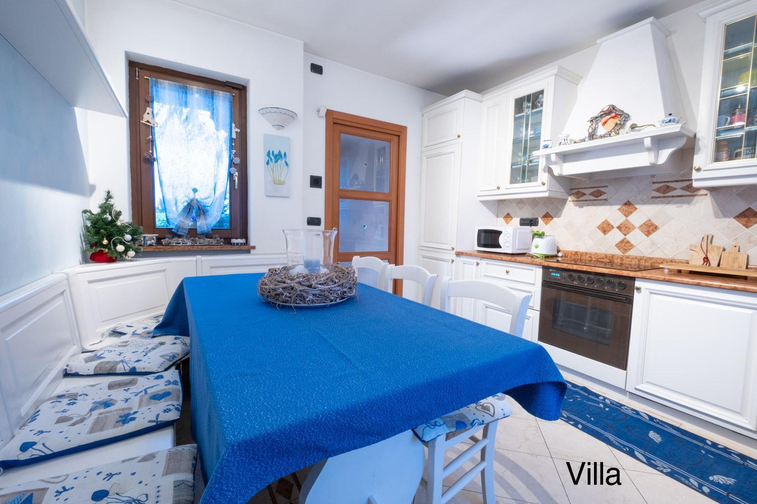 アオスタCasa Tipica Valdostanaアパートメント エクステリア 写真