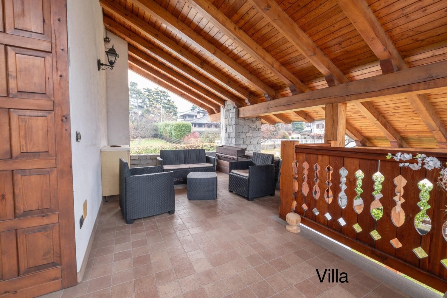アオスタCasa Tipica Valdostanaアパートメント エクステリア 写真