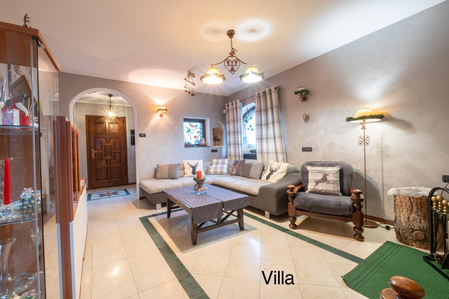 アオスタCasa Tipica Valdostanaアパートメント エクステリア 写真