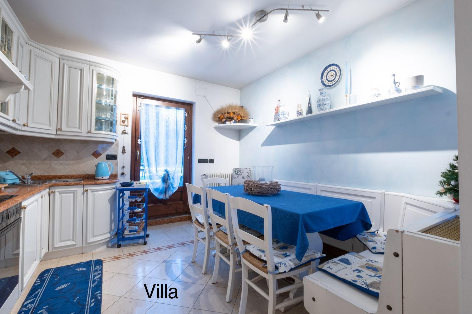 アオスタCasa Tipica Valdostanaアパートメント エクステリア 写真