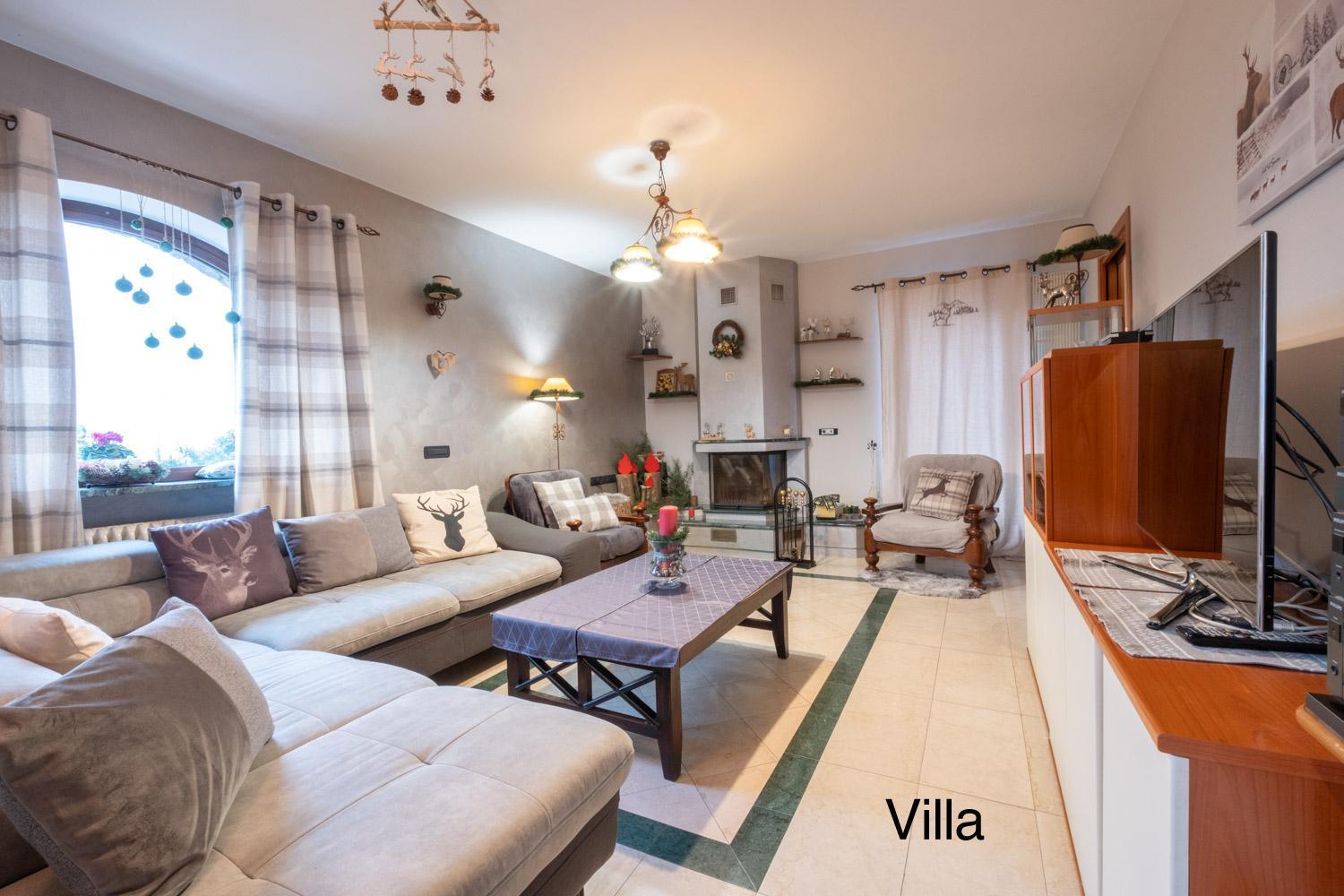 アオスタCasa Tipica Valdostanaアパートメント エクステリア 写真